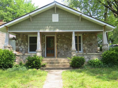 323 Beatrice St, Thayer, MO 65791 photo 1