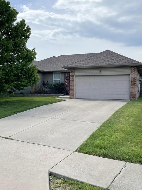 5459 W Bayberry Dr, Springfield, MO 65802 photo 1
