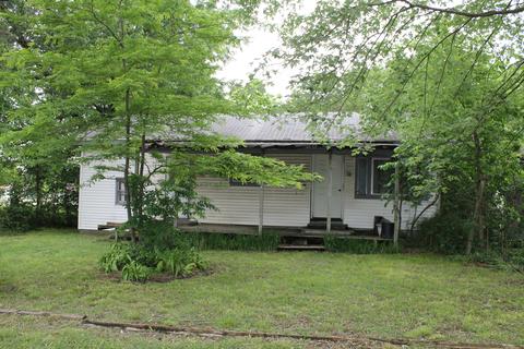 9 E Delta St, Aurora, MO 65605 photo 1