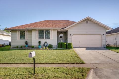3019 W Melbourne St, Springfield, MO 65810 photo 1