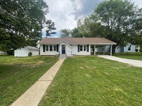606 Gentry Ave, Ava, MO 65608 photo 1