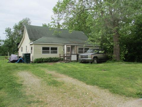 302 E Summit Ave, Seymour, MO 65746 photo 1