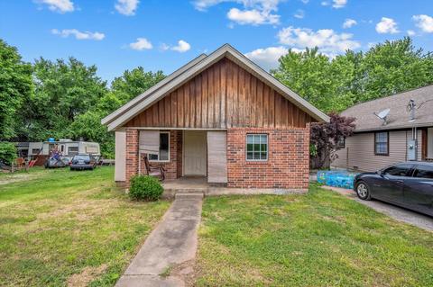 445 S Newton Ave, Springfield, MO 65806 photo 1