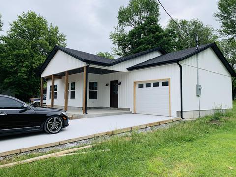 700 S Harrison Ave, Aurora, MO 65605 photo 1