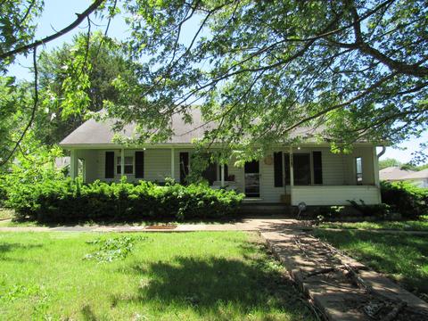 1021 N Main St, Republic, MO 65738 photo 1
