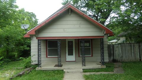 205 E South St, Arma, KS 66712 photo 1