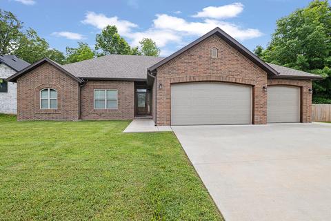 2986 W Caravan St, Springfield, MO 65803 photo 1