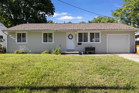 2328 W Bodeb St, Springfield, MO 65802 photo 1