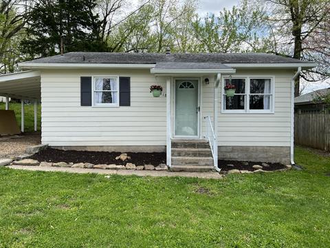 418 E Bedford St, Marshfield, MO 65706 photo 1