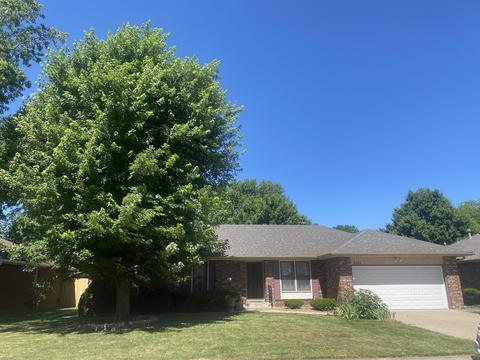 3325 S Kings Ave, Springfield, MO 65807 photo 1
