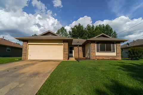 2038 S Golden Ave, Springfield, MO 65807 photo 1