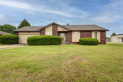 806 Westview Dr, Nixa, MO 65714 photo 1