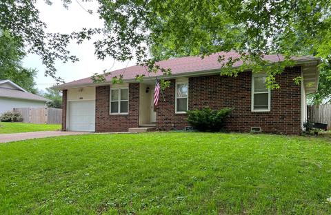 606 Daniel Ln, Willard, MO 65781 photo 1