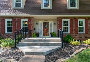 2425 E Barataria St, Springfield, MO 65804 photo 1