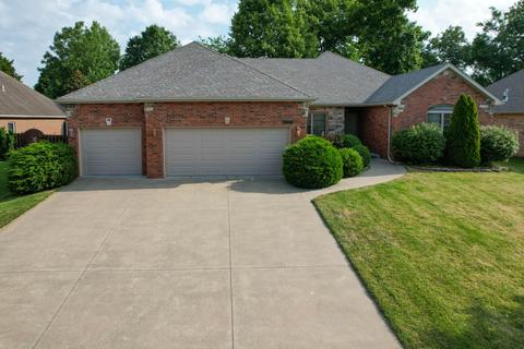 2523 E Olde Ivy St, Springfield, MO 65804 photo 1