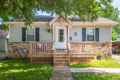 2317 W Walnut St, Springfield, MO 65806 photo 1