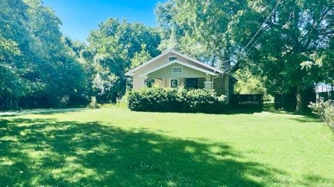 2020 W Elm St, Springfield, MO 65806 photo 1