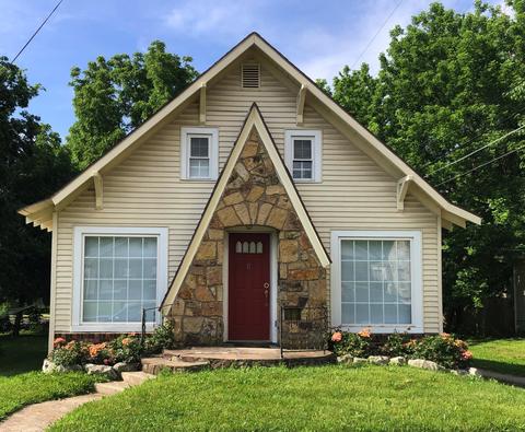 716 W Webster St, Springfield, MO 65802 photo 1
