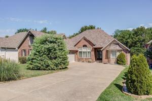 3921 W Maplewood St, Springfield, MO 65807 photo 1