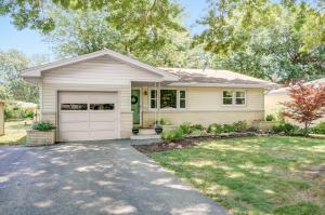 640 N Lone Pine Ave, Springfield, MO 65802 photo 1