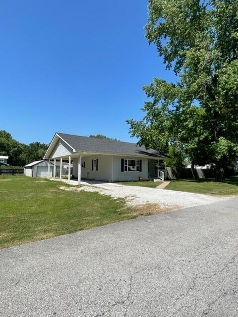 1707 Cherry St, Seneca, MO 64865 photo 1