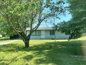 130 E Meadowbrook Rd, Clever, MO 65631 photo 1