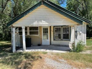 708 Hampton Ave, Ava, MO 65608 photo 1