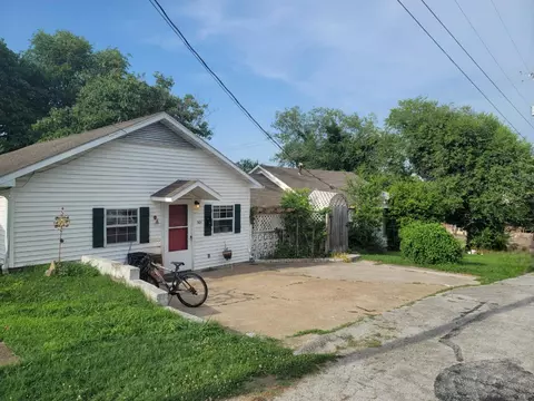 601 W Maddux St, Branson, MO 65616 photo 1
