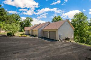 525 Cannon Ball Loop, Branson, MO 65616 photo 1