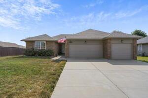 4102 N Thistle Dr, Ozark, MO 65721 photo 1