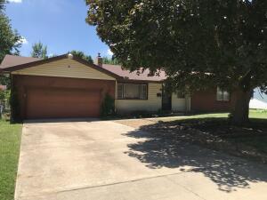 1567 S Sieger Dr, Springfield, MO 65804 photo 1