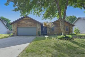 906 Breann Ct, Nixa, MO 65714 photo 1