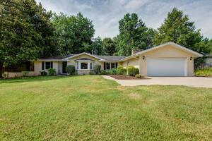 3524 E Cherry St, Springfield, MO 65809 photo 1