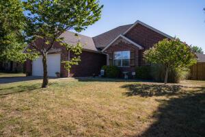 911 E Waterford Blvd, Ozark, MO 65721 photo 1
