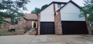 1826 E Lakewood St, Springfield, MO 65804 photo 1