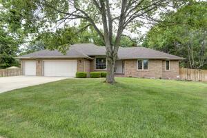902 W Bryce Ln, Nixa, MO 65714 photo 1