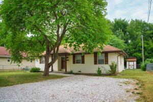 112 N Public Ave, Clever, MO 65631 photo 1