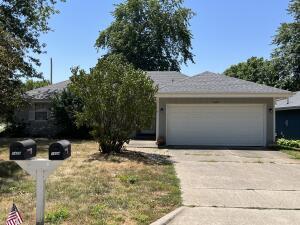 1634 E Hanover St, Springfield, MO 65804 photo 1