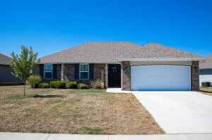 5569 W Pecan St, Springfield, MO 65802 photo 1