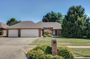 2158 E Inman St, Springfield, MO 65804 photo 1