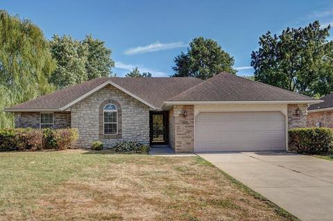 3390 W Vincent Dr, Springfield, MO 65810 photo 1