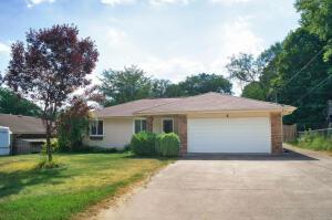 3721 S Mentor Ave, Springfield, MO 65804 photo 1