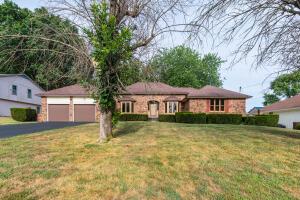 2547 S Camber Ave, Springfield, MO 65809 photo 1