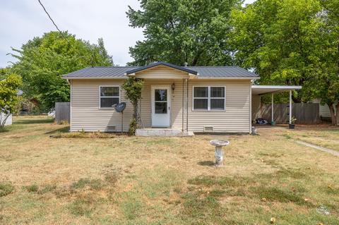 633 E Mcvay St, Marshfield, MO 65706 photo 1