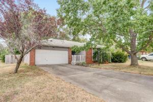 1423 W Wayland St, Springfield, MO 65807 photo 1