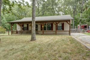 124 Oak Crest Dr, Marshfield, MO 65706 photo 1