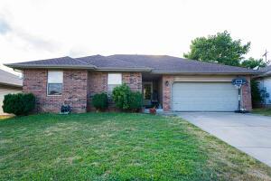 1211 N Hilton Ave, Springfield, MO 65803 photo 1