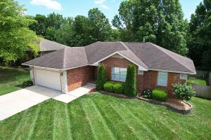 3886 W Parkridge Cir, Springfield, MO 65802 photo 1