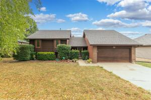 2047 W Nottingham St, Springfield, MO 65810 photo 1