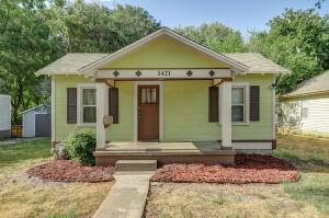 1421 W Thoman St, Springfield, MO 65803 photo 1